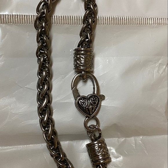 Link Heart Bracelet - Picture 10 of 11